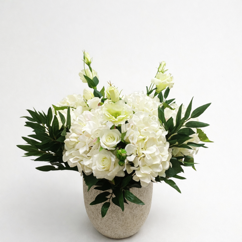 Composizione fiori bianchi con vaso h 60cm